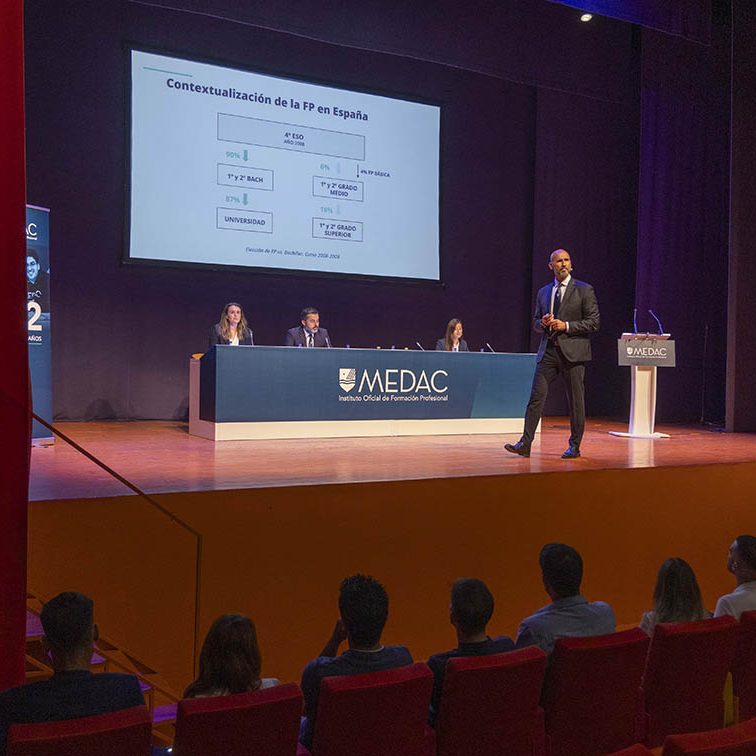 MEDAC CARTAGENA PRESENTACION DEL CURSO 2023/2024 EL BATEL