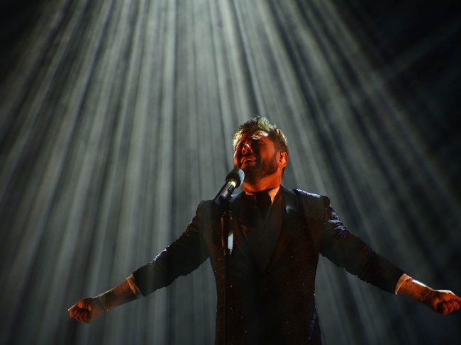 MIGUEL POVEDA EN CONCIERTO EL BATEL CARTAGENA