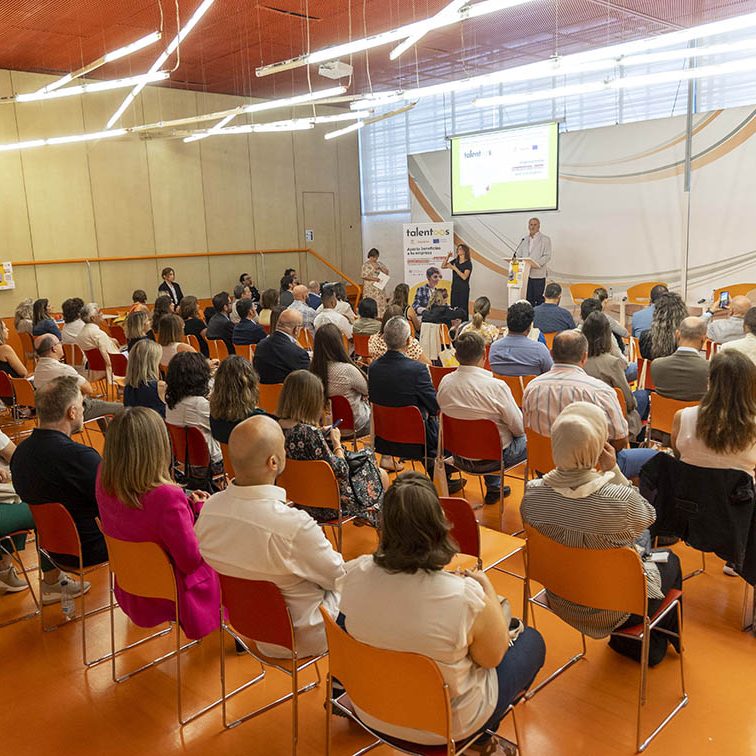 FUNDACIÓN ONCE 'TALENTOS' DESAYUNO DE INSERTA EMPLEO EL BATEL CARTAGENA