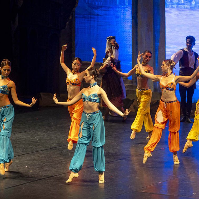 BALLET DE KIEV PRESENTA EL CORSARIO EL BATEL CARTAGENA