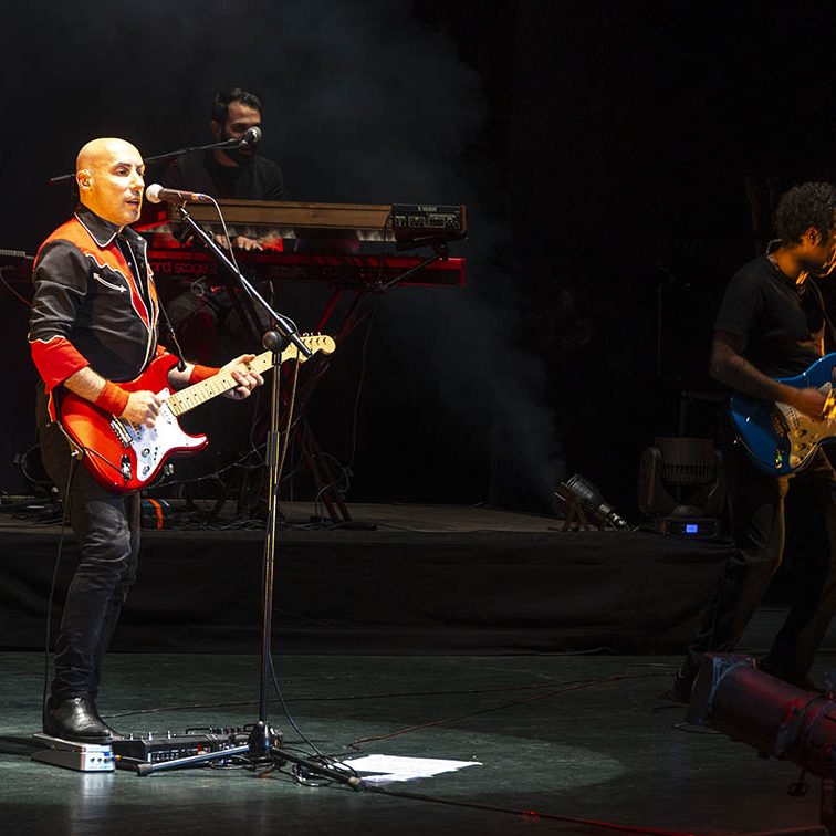 bROTHERS iN bAND presentando: ‘The Very Best of dIRE sTRAITS’ EL BATEL CARTAGENA