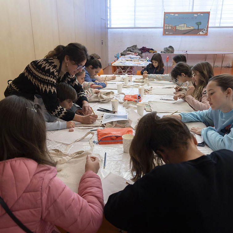 TALLERES INFANTILES NAVIDEÑOS 'MI PEQUEÑO AUDITORIO' EL BATEL CARTAGENA