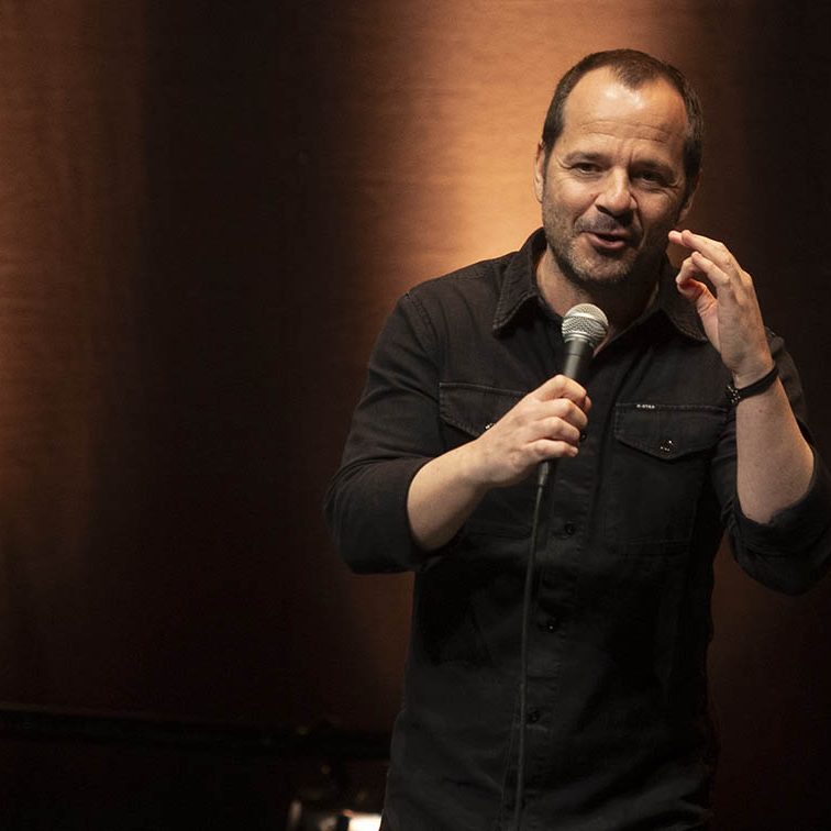 ANGEL MARTÍN PRESENTA ‘PUNTO PARA LOS LOCOS’ EL BATEL CARTAGENA