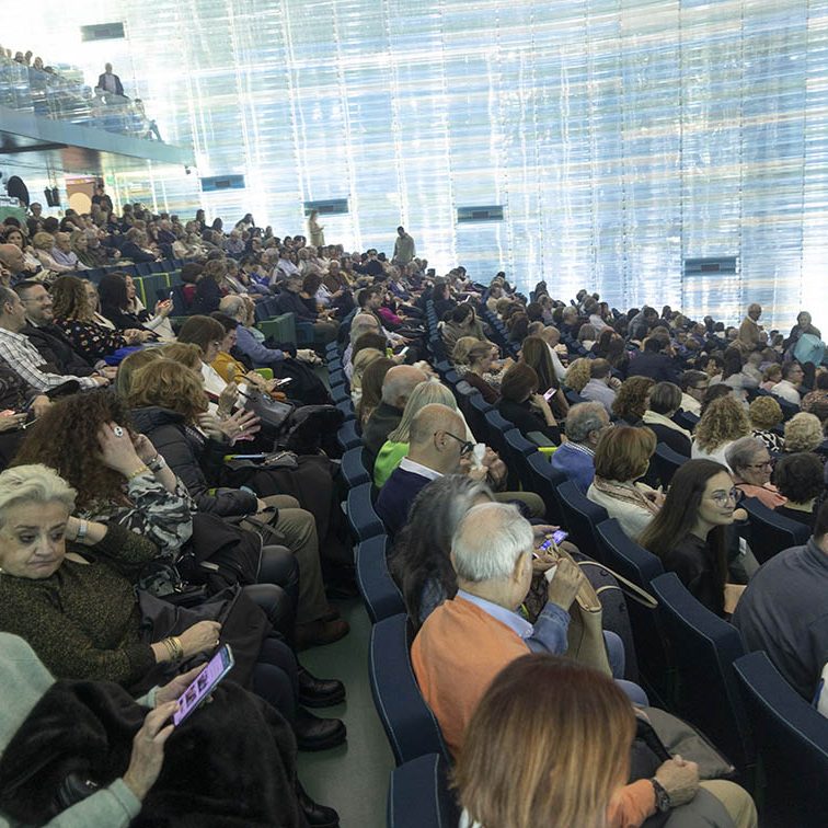 SARA BARAS PRESENTA ‘VUELA’ EL BATEL CARTAGENA