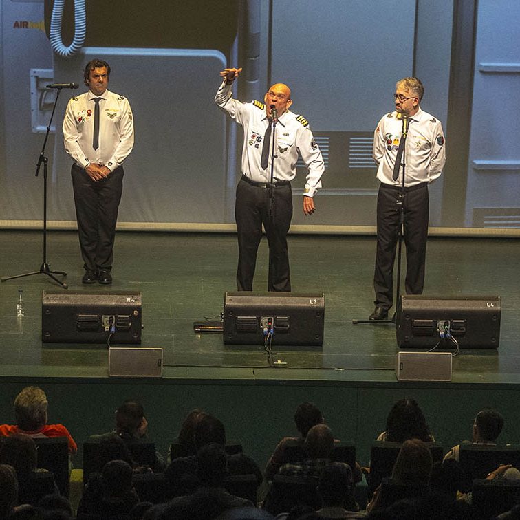 COMANDANTE LARA Y CIA 'VIAJE CON NOSOTROS' EL BATEL CARTAGENA