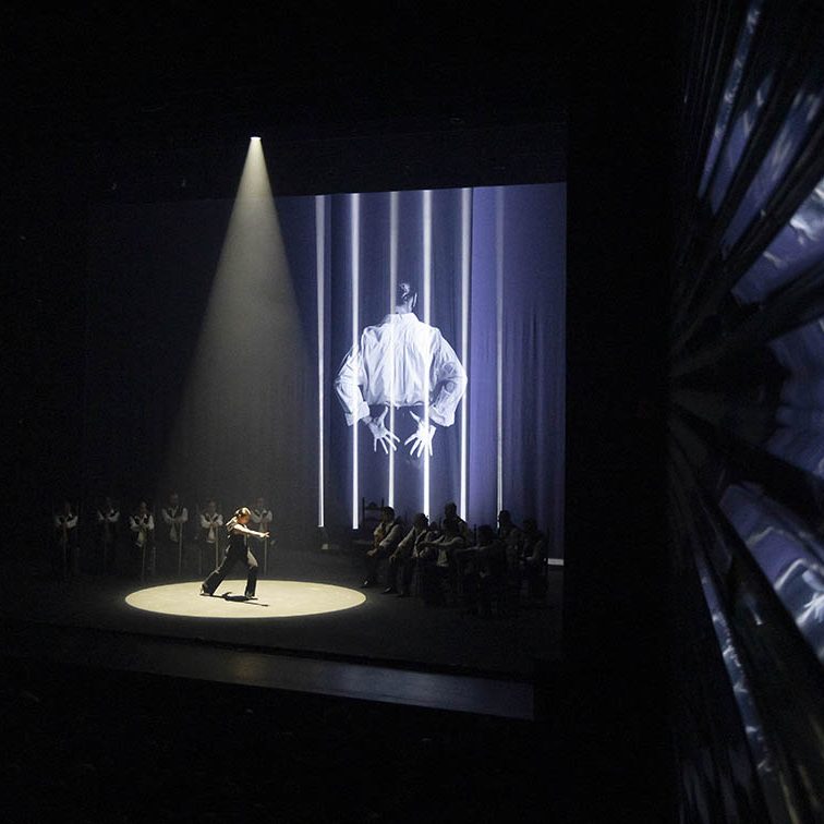 SARA BARAS PRESENTA ‘VUELA’ EL BATEL CARTAGENA