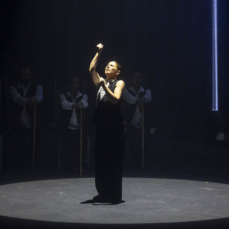 SARA BARAS PRESENTA ‘VUELA’ EL BATEL CARTAGENA