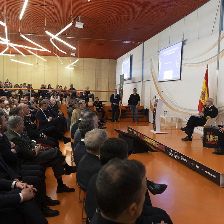 AULA DE SEGURIDAD Y FUERZAS ARMADAS - LA VERDAD EL BATEL CARTAGENA