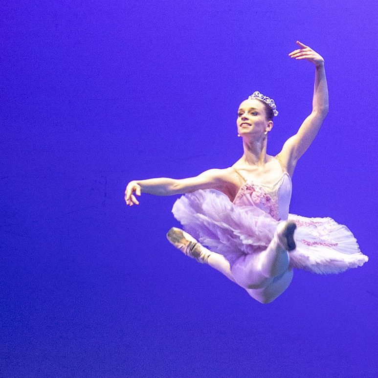 GALA SOLISTAS BALLET POR LA INTERNATIONAL BALLET COMPANY EL BATEL CARTAGENA