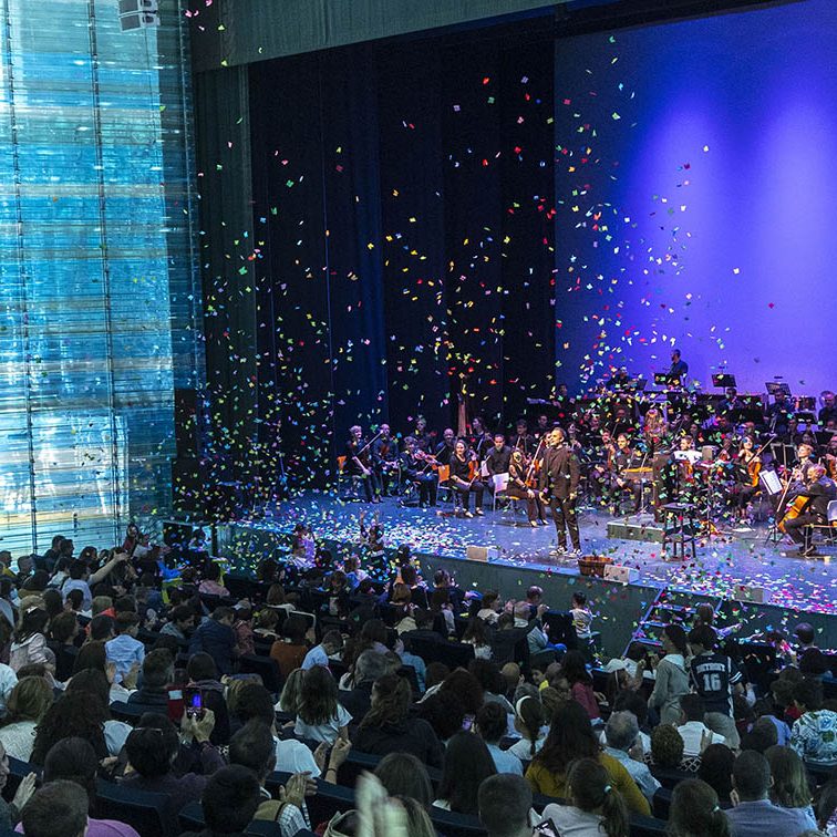 CONCIERTO EN FAMILIA de la OSRM 'EL APRENDIZ DE BRUJO' CON JORGE BLASS EL BATEL CARTAGENA