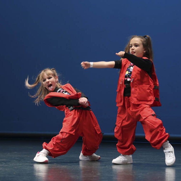 ORBE CERTAMEN NACIONAL DE DANZA MEDITERRÁNEO EL BATEL CARTAGENA