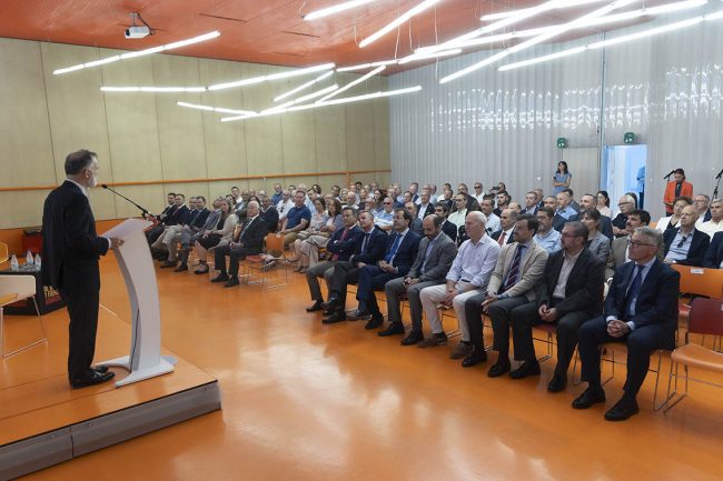 LA VERDAD AULA DE SEGURIDAD Y FUERZAS ARMADAS 'TAMBORES DE GUERRA' EL BATEL CARTAGENA