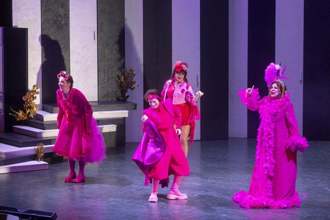 LAS ASAMBLEÍSTAS (LAS QUE TROPIEZAN) EL BATEL CARTAGENA LAS ASAMBLEÍSTAS (LAS QUE TROPIEZAN) EL BATEL CARTAGENA