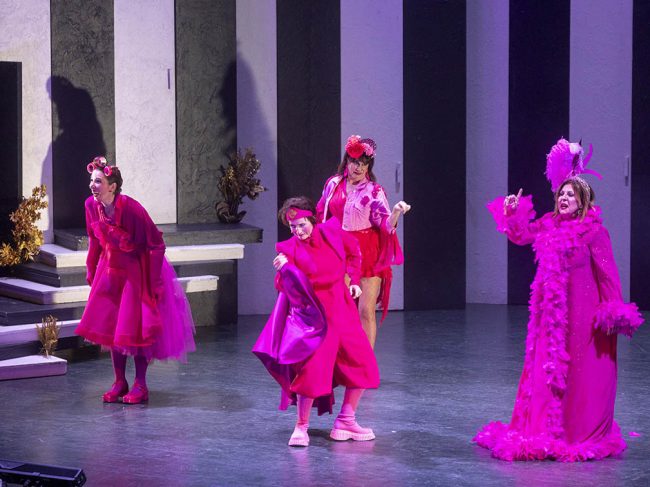 LAS ASAMBLEÍSTAS (LAS QUE TROPIEZAN) EL BATEL CARTAGENA