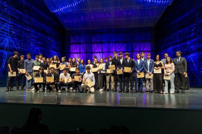 GALA DE CLAUSURA Y ENTREGA DE PREMIOS CERTAMEN “ENTRE CUERDAS Y METALES” EL BATEL CARTAGENA