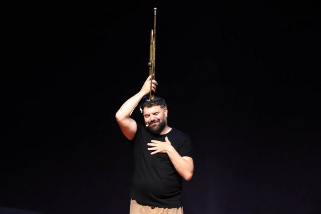 ABRAHAM CUPEIRO PRESENTA RESONANDO EN EL PASADO EL BATEL CARTAGENA